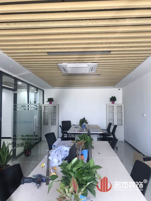 辦公室5G天天看5G天天爽設計完工照.jpg