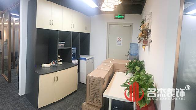 茶水間5G天天看5G天天爽完工照.jpg